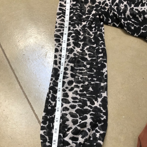 DKNY Faux Wrap Puff Sleeve Animal Print Chiffon Dress - Picture 7 of 8